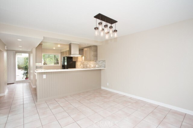 Building Photo - 331 Riviera Dr
