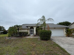 Building Photo - 3425 Anton Ct