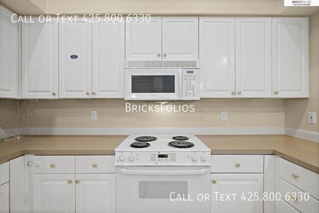 Foto del edificio - Your Dream Condo in Bothell: Designer Deta...