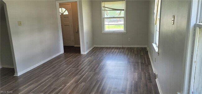 Foto del edificio - 3749 Martin Luther King Jr Dr