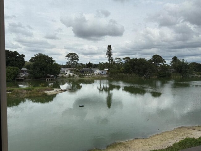 Foto del edificio - 5555 Ashton Lake Dr