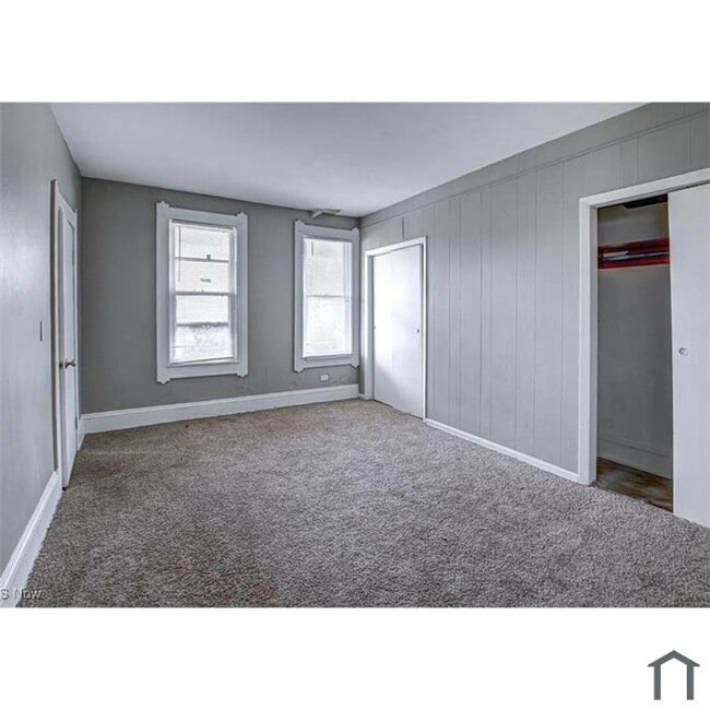 Building Photo - 5806 Bonna Ave