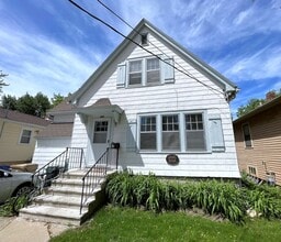 Building Photo - 1124 Milton St