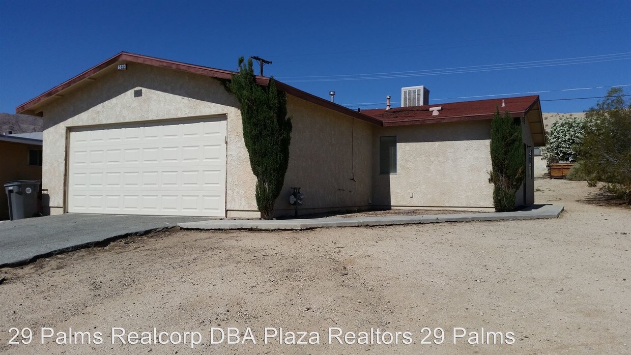 Primary Photo - 6670 Oasis Ave