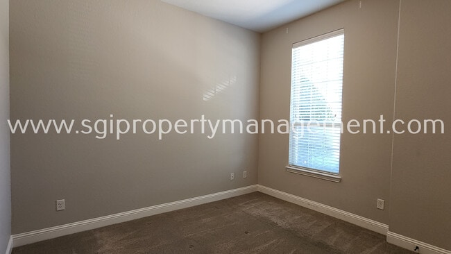 Building Photo - 7925 Maddox Rd