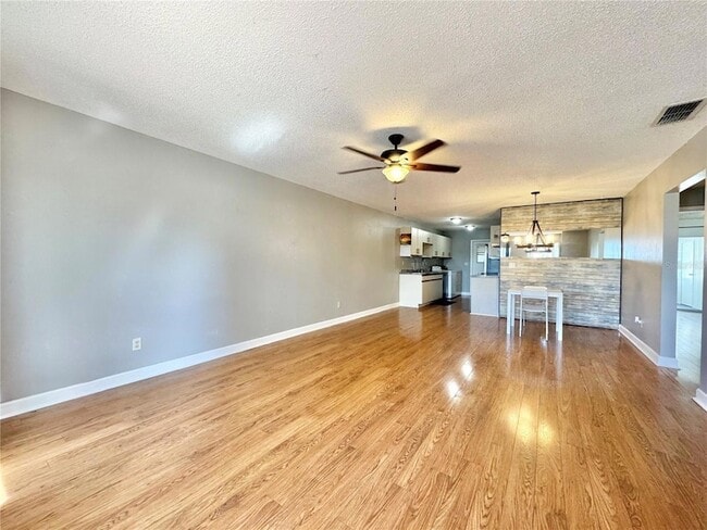 Building Photo - 398 Winter Ridge Blvd