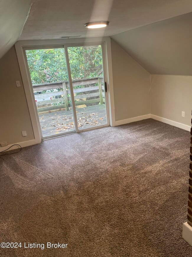 Building Photo - 2052 Midland Ave