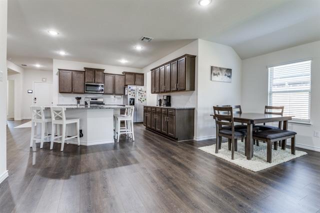 Foto del edificio - 603 Calm Springs Dr