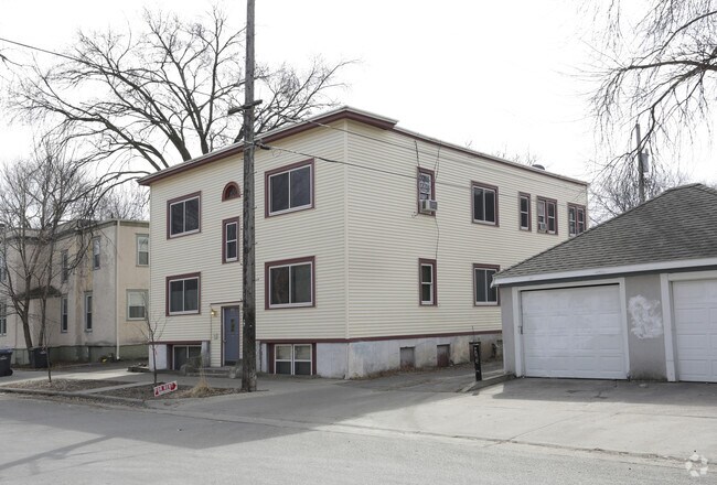 Foto del edificio - 807 West 25th Street