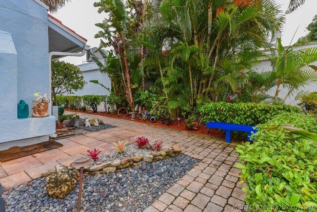 Foto del edificio - 5518 Ainsley Ct