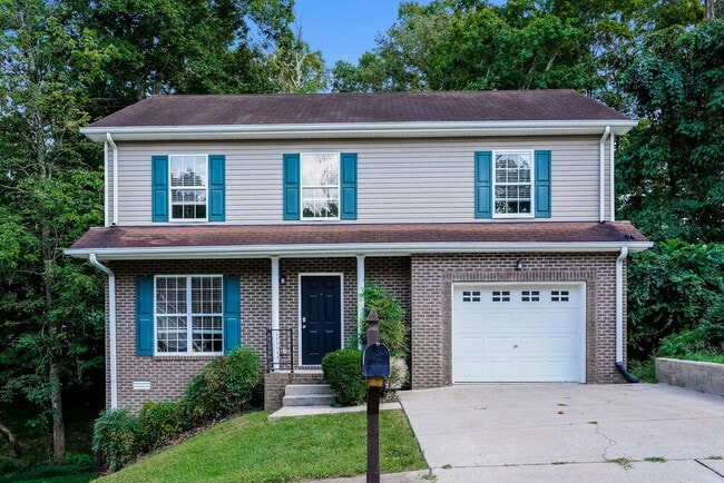 Building Photo - 112 Township Ct