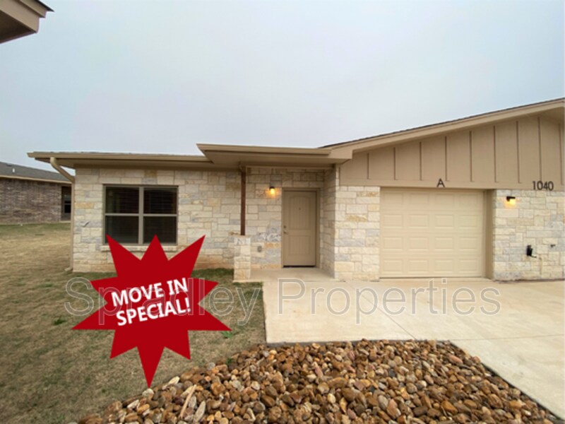 1040 Hibiscus Dr, Belton, TX 76513 Condo for Rent in Belton, TX