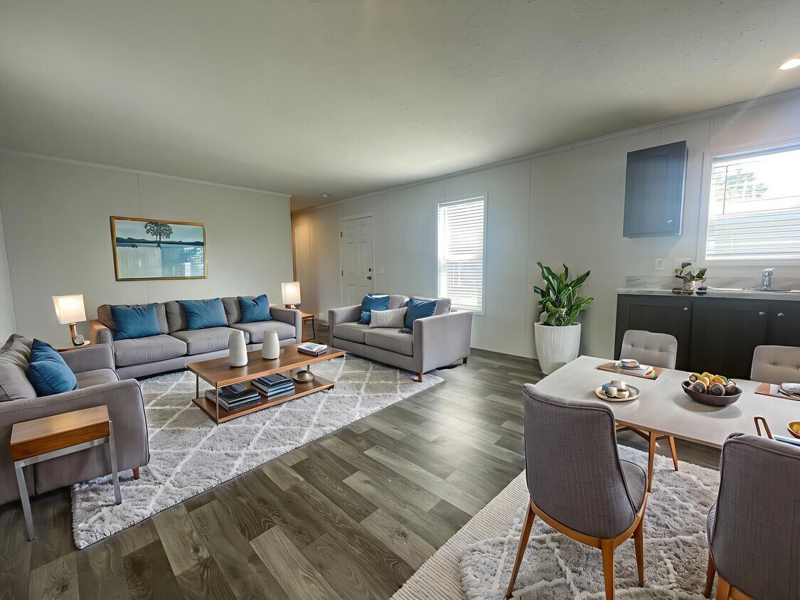 Foto principal - 15862 Villaire Ave