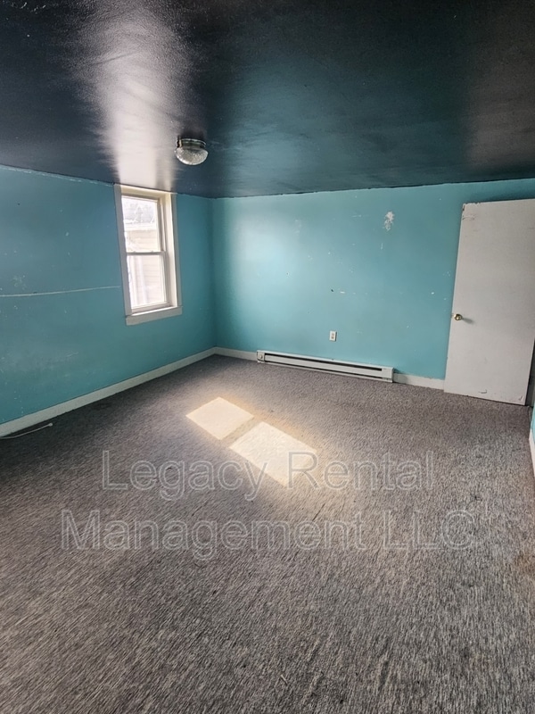 Building Photo - 533 W Shawnee Ave