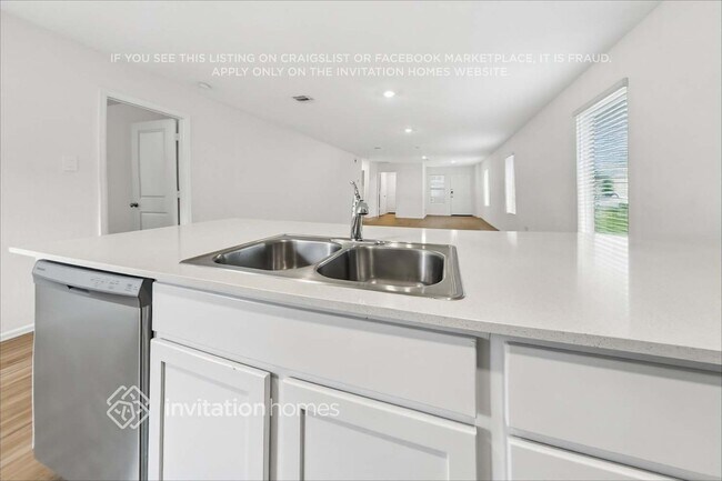 Foto del edificio - 24026 Laurel Farms Dr