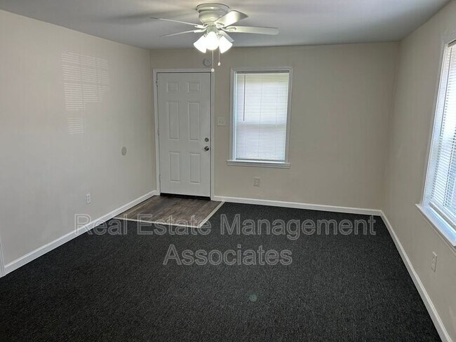 Foto del edificio - 720 W Taylor St