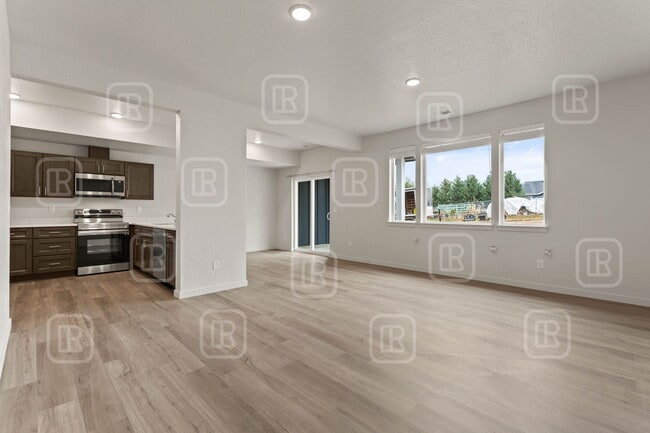 Building Photo - 213 S Grady Ln