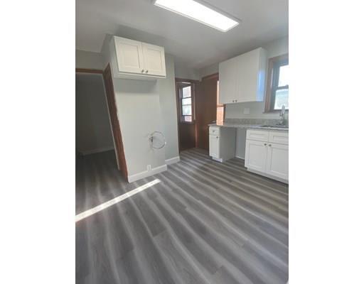 Foto del edificio - 807 E 3rd St