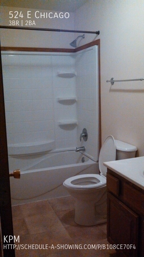 Building Photo - 3 BED | 2 BATH | SINGLE LEVEL | NORTH