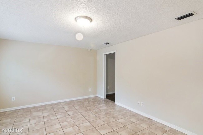 Building Photo - 3 br, 2 bath House - 1386 N OLD MIDDLEBURG