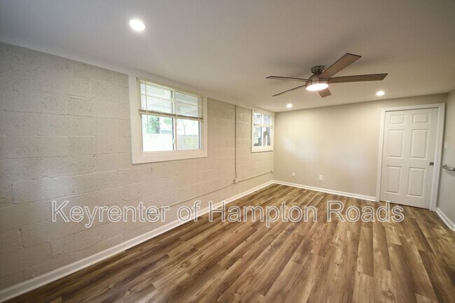 Foto del edificio - 1303 Tallwood St