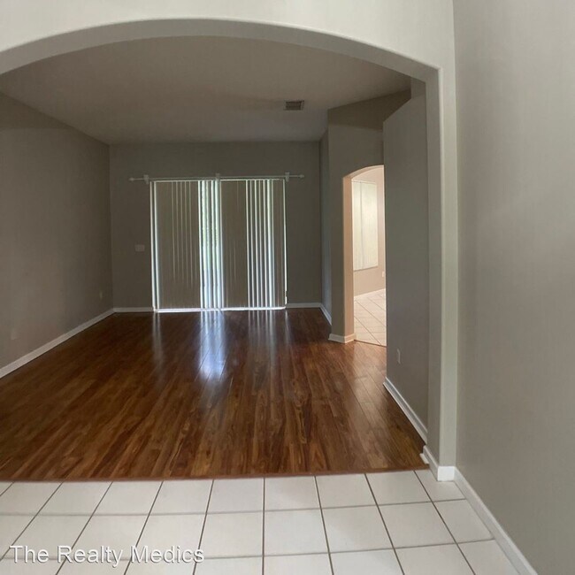 Foto del edificio - 4 br, 3 bath House - 703 Timberwilde Ave