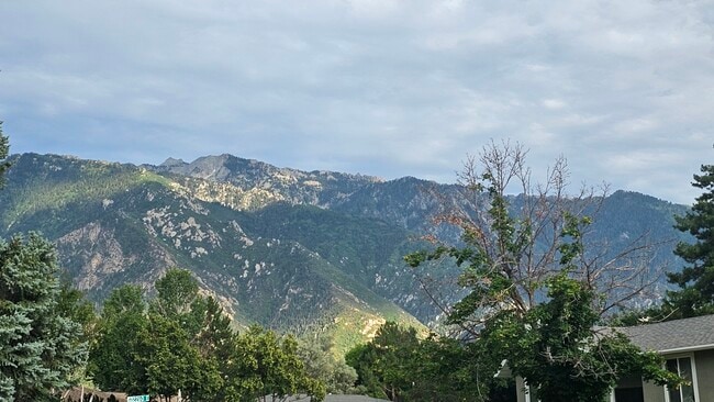 Building Photo - 2243 E 10300 S