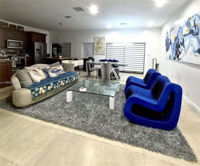 Foto del edificio - 8122 NW 187th Terrace