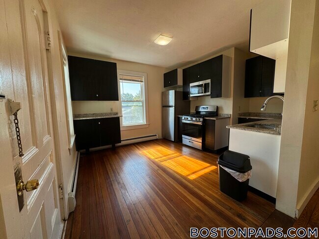 Foto del edificio - 66 Pleasant St