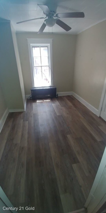 Foto principal - 32 S 11th St