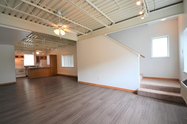 Foto del edificio - 1051 N Molly Ct