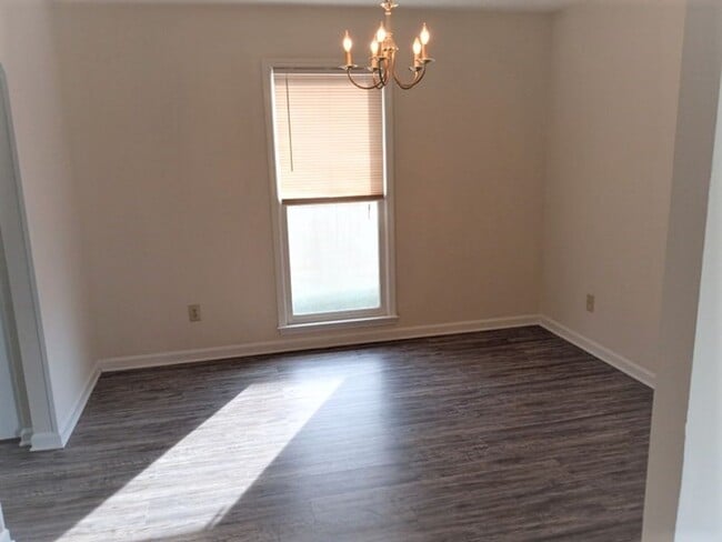 Building Photo - 476 Fairchase Ct