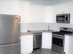 Primary Photo - 195 Maverick St