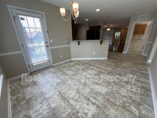Building Photo - 6143 Trotting Pl