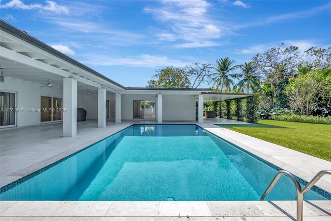 Building Photo - 6430 SW 126th Street Rd