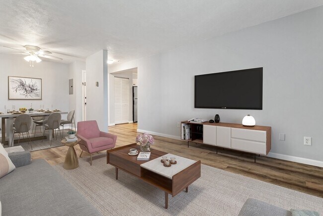 Foto del edificio - 11 Riverside Ave