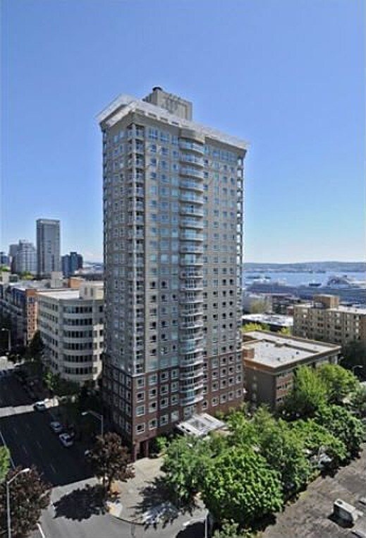 Building Photo - **SOUND VIEW** Highrise Condo in Belltown