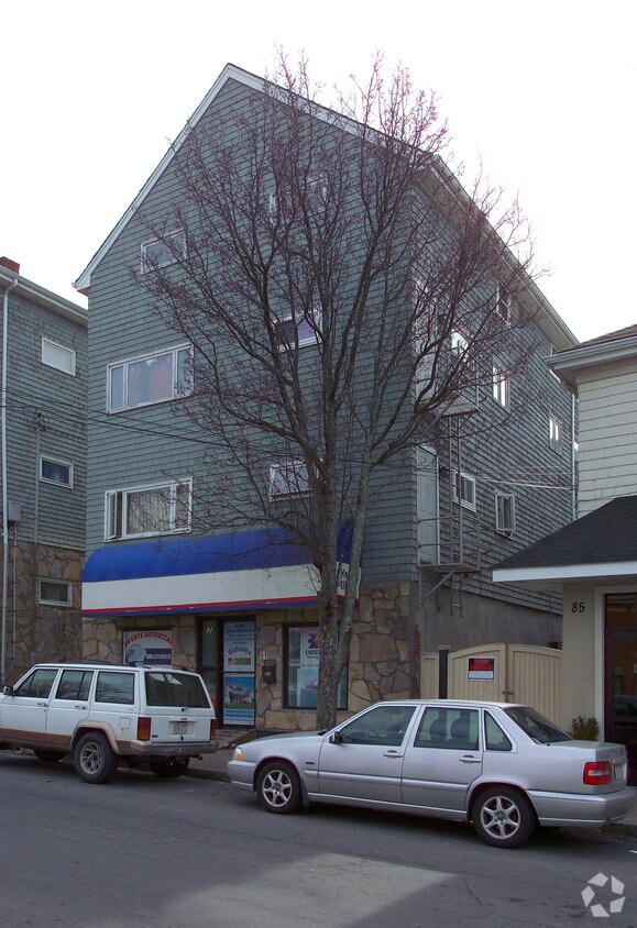 Building Photo - 91 Columbia St