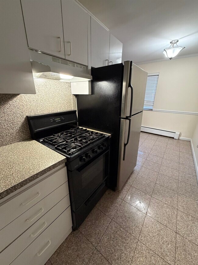 Foto del edificio - 420 Sheridan Pl