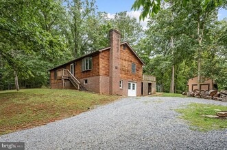 Building Photo - 813 Leeds Manor Ln