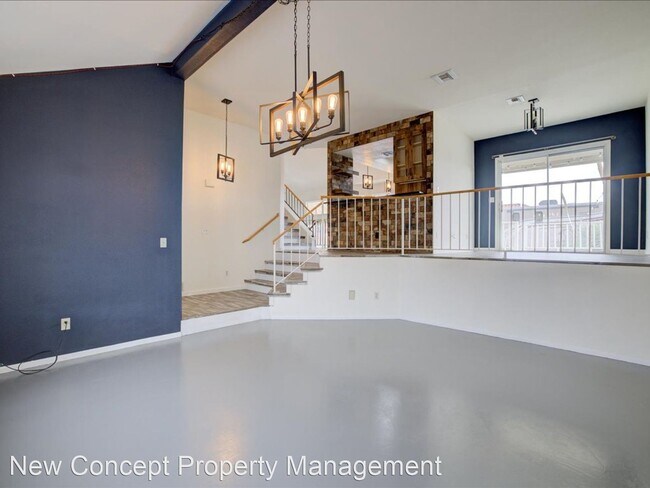 Foto del edificio - 4 br, 3 bath House - 9600 E. Ashford Dr