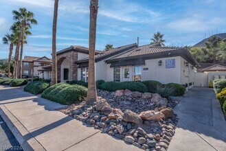 Building Photo - 231 W Horizon Ridge Pkwy