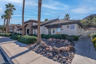 Building Photo - 231 W Horizon Ridge Pkwy