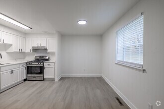 2BR, 1BA-723SF - Bristol - Dining Room - ReNew Owings Mills