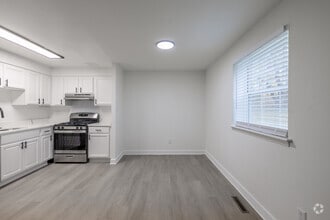 2BR, 1BA-723SF - Bristol - Dining Room - ReNew Owings Mills