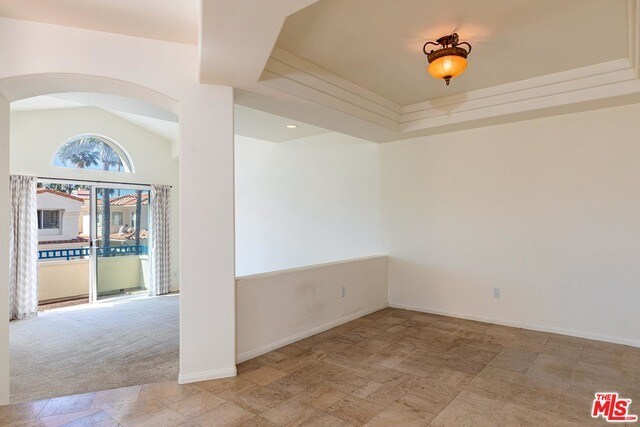 Building Photo - 6473 Zuma View Pl