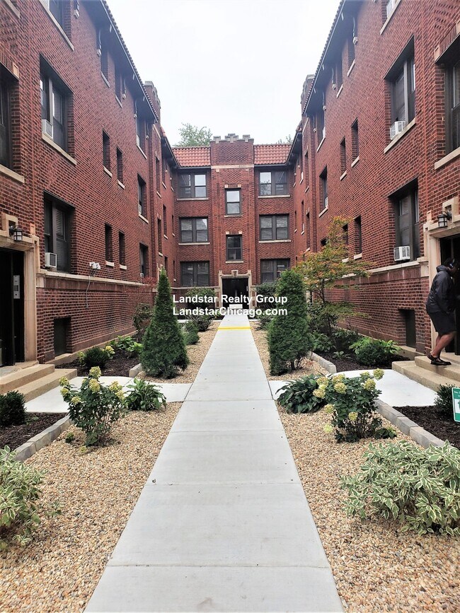 Foto del edificio - 2641 N Spaulding Ave