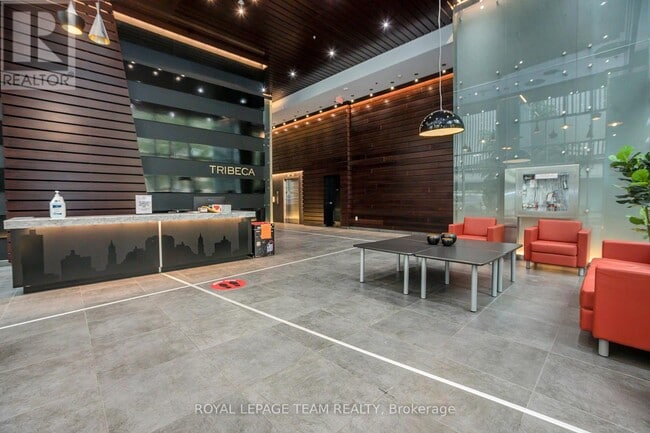 Building Photo - 179 Metcalfe St