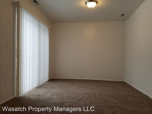 Building Photo - 3055 E Branch Dr