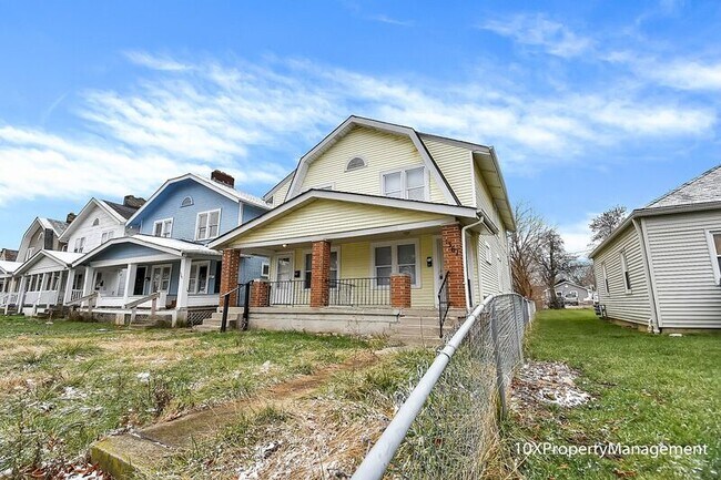 Building Photo - 1361-1363 E 18th Ave